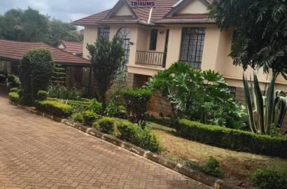 4-Bedroom Townhouse with a Private Swimming pool To Let